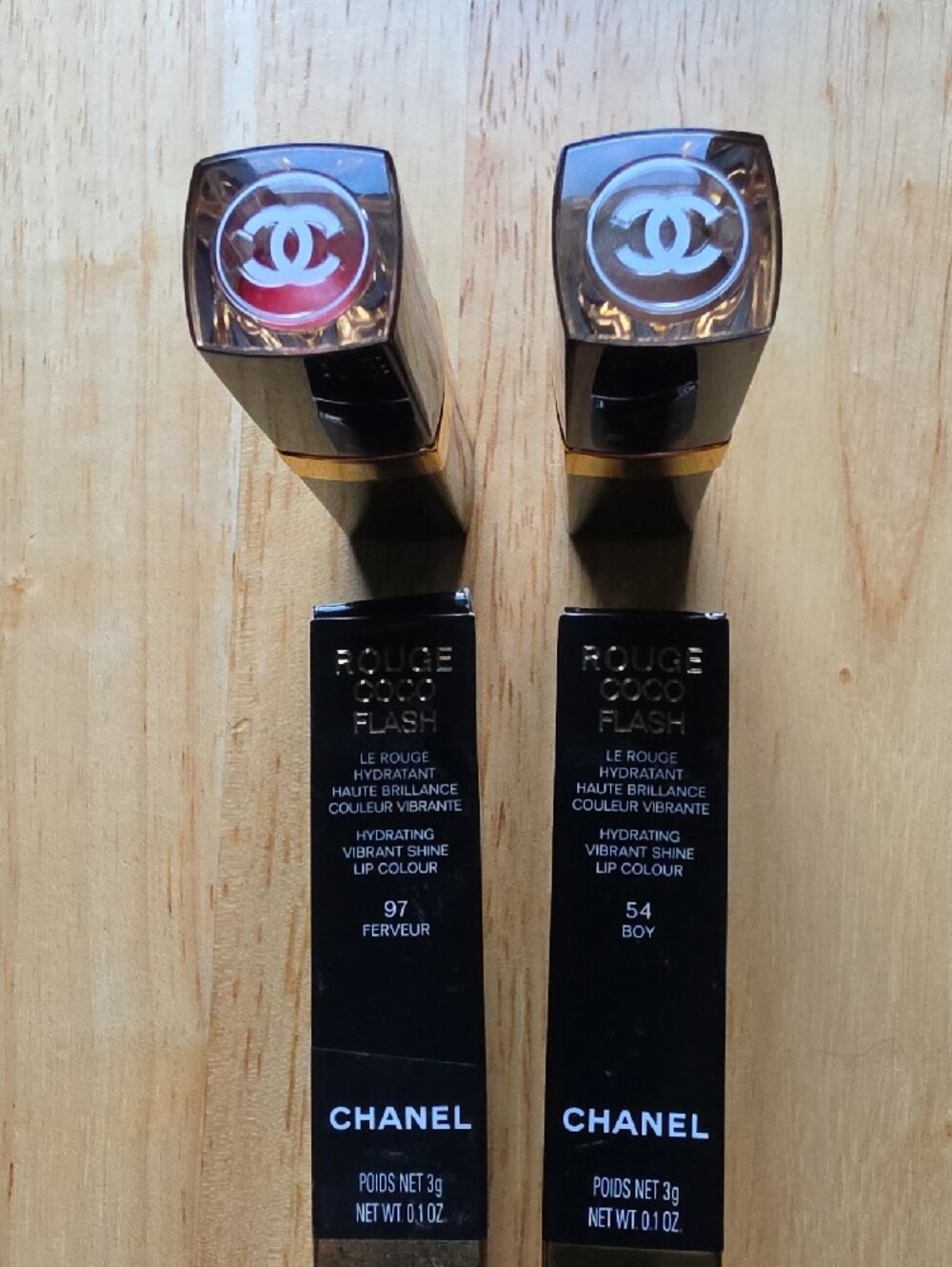 TWO ROUGE COCO FLASH LIPSTICKS - Picture 2 of 3